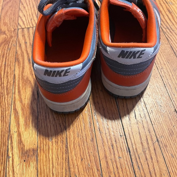 Nike dunks orange and gray - Picture 2 of 4